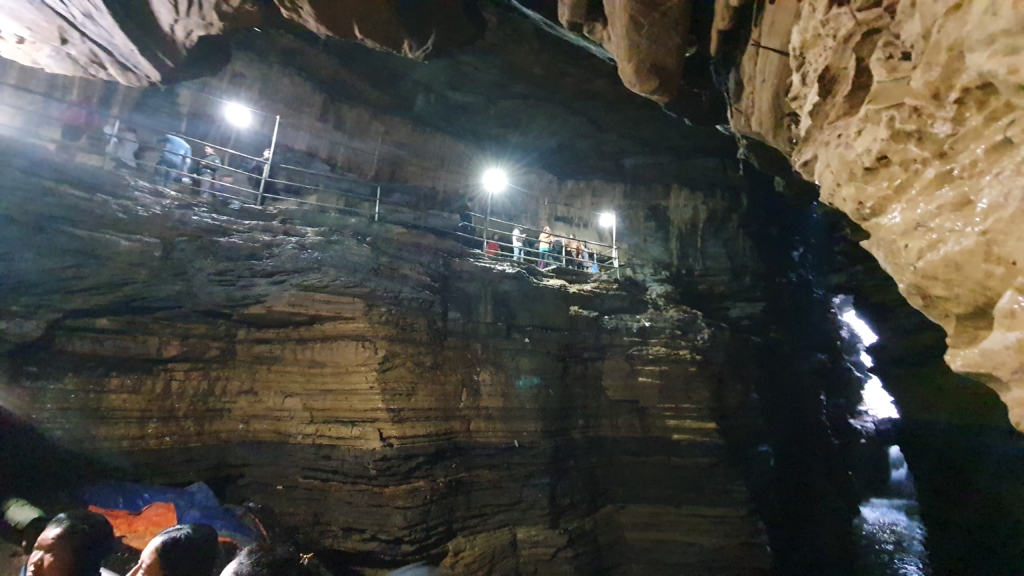 グプテシュワールマハデヴ洞窟